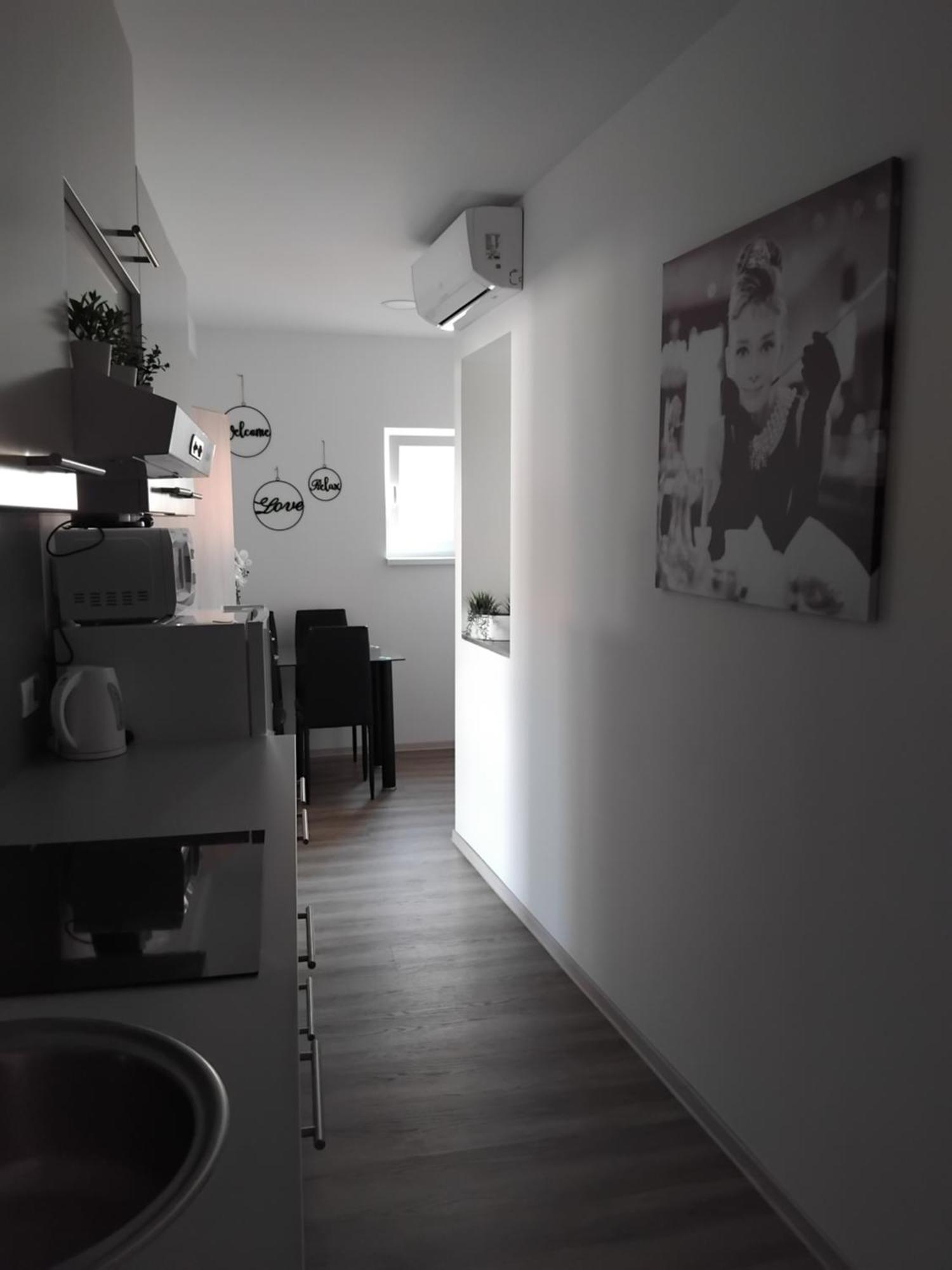 Apartmaja Eva&Pia Koper Bagian luar foto